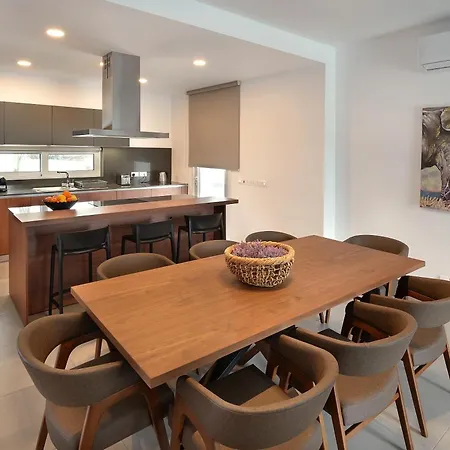 Sun And Moon Luxury Villa *