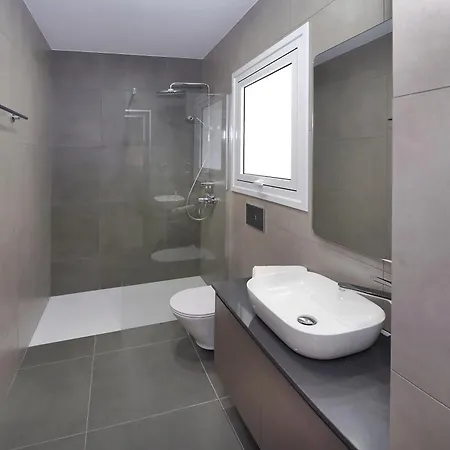 Sun And Moon Luxury * Αγία Νάπα