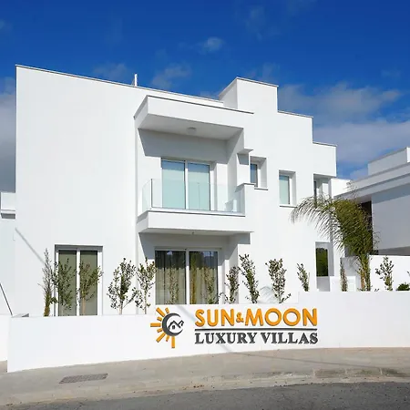 Sun And Moon Luxury Villa Ayia Napa