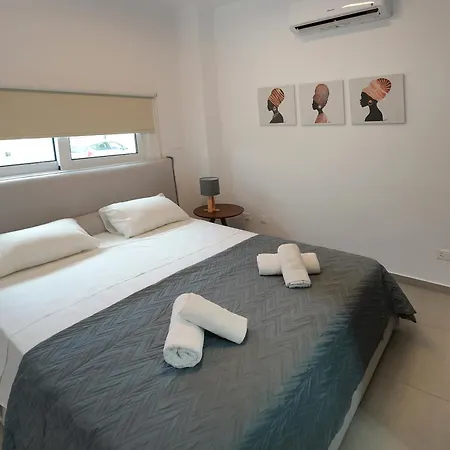 Sun And Moon Luxury * Ajía Nápa