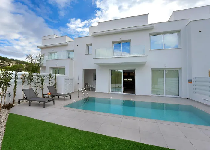 Sun And Moon Luxury Villa *