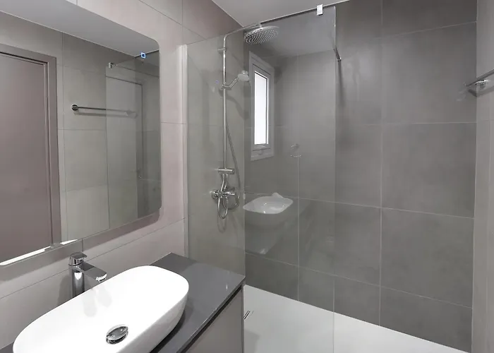 Sun And Moon Luxury * Ayía Nápa