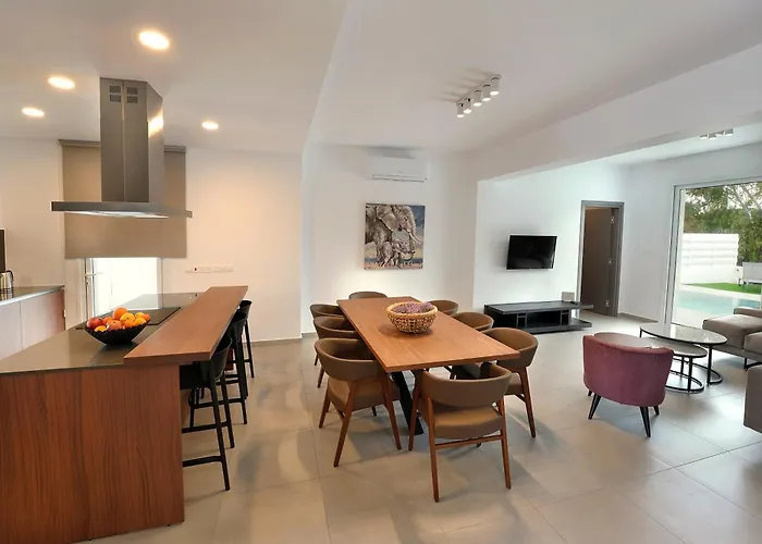 Sun And Moon Luxury Villa *