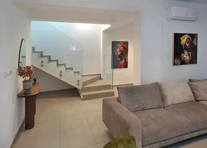 Sun And Moon Luxury Villa